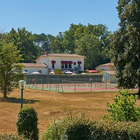 Villa In France With Private Garden & Bbq *