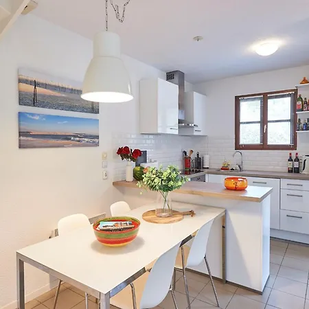 Villa In France With Private Garden & Bbq *